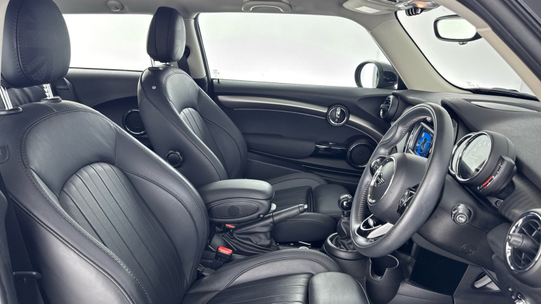 MINI Hatchback 1.5 Cooper Exclusive II 3dr Petrol Hatchback